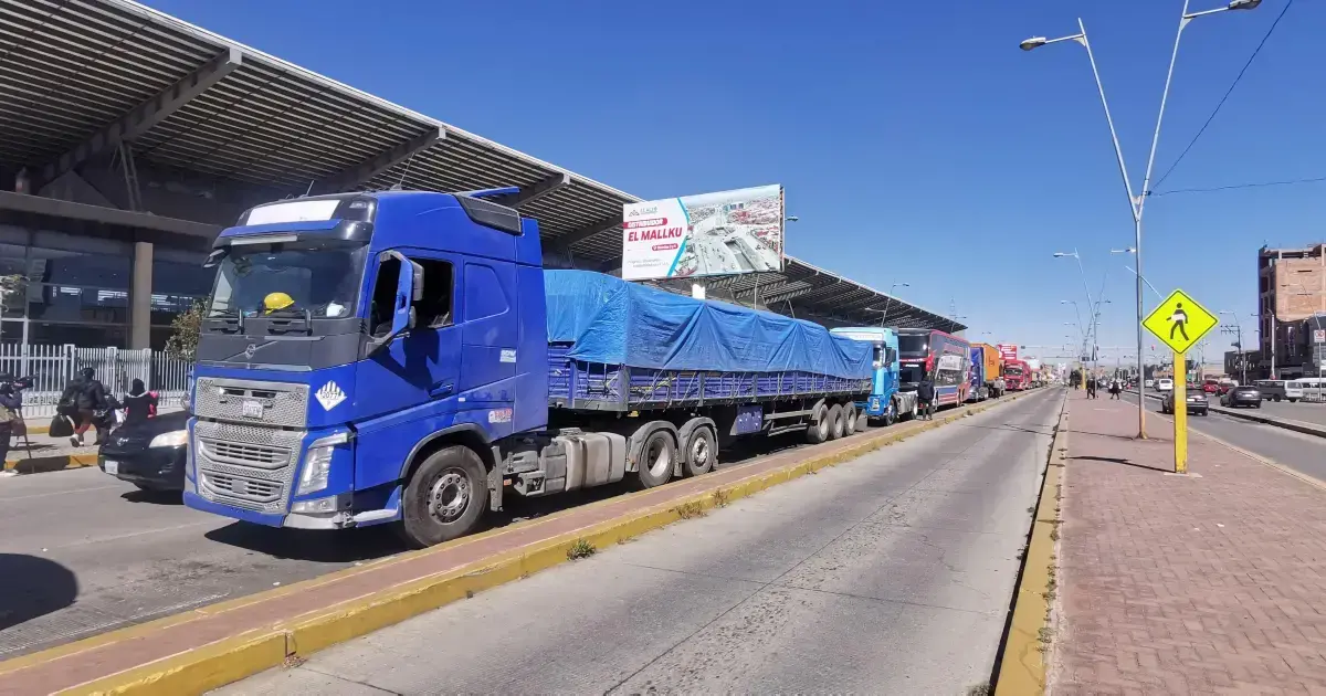 Transporte pesado opera al 30% por escasez de diésel