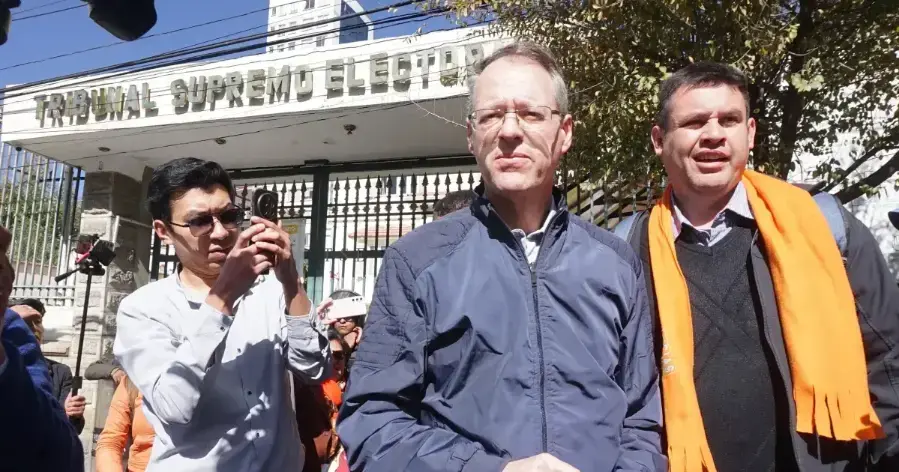 NGP respalda a Dunn tras apelar inhabilitación ante TSE