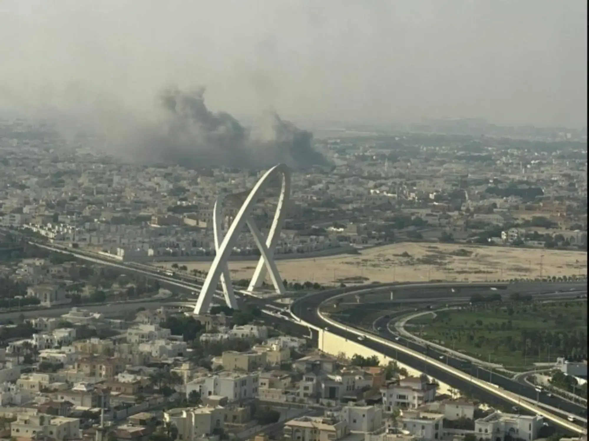 Edificio dañado tras el ataque aéreo de Israel sobre Doha REUTERS / Clarín