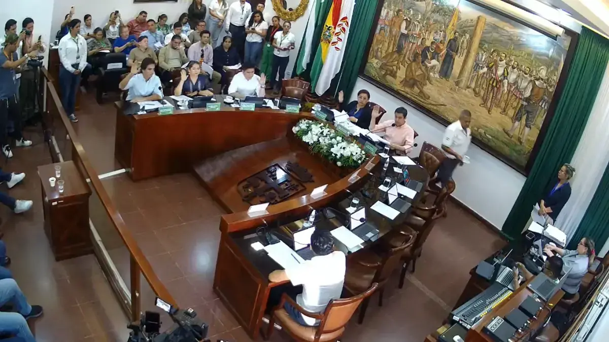 Seis concejales sesionaron este martes en el Concejo Municipal Información de autor no disponible / ELDEBER.com.bo