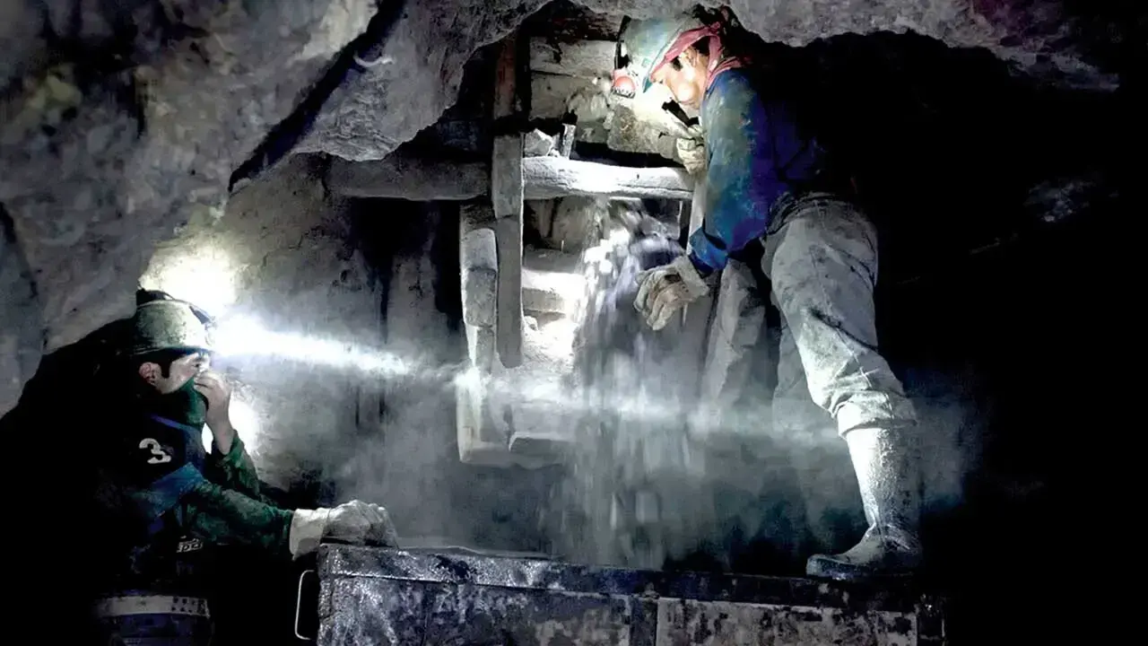 Foto referencial de mineros trabajando en interior de mina ARCHIVO / ABI