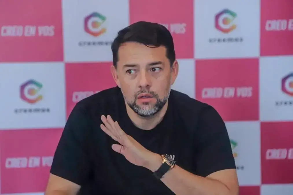 Senador por Santa Cruz, Erick Morón Información de autor no disponible / EL DEBER