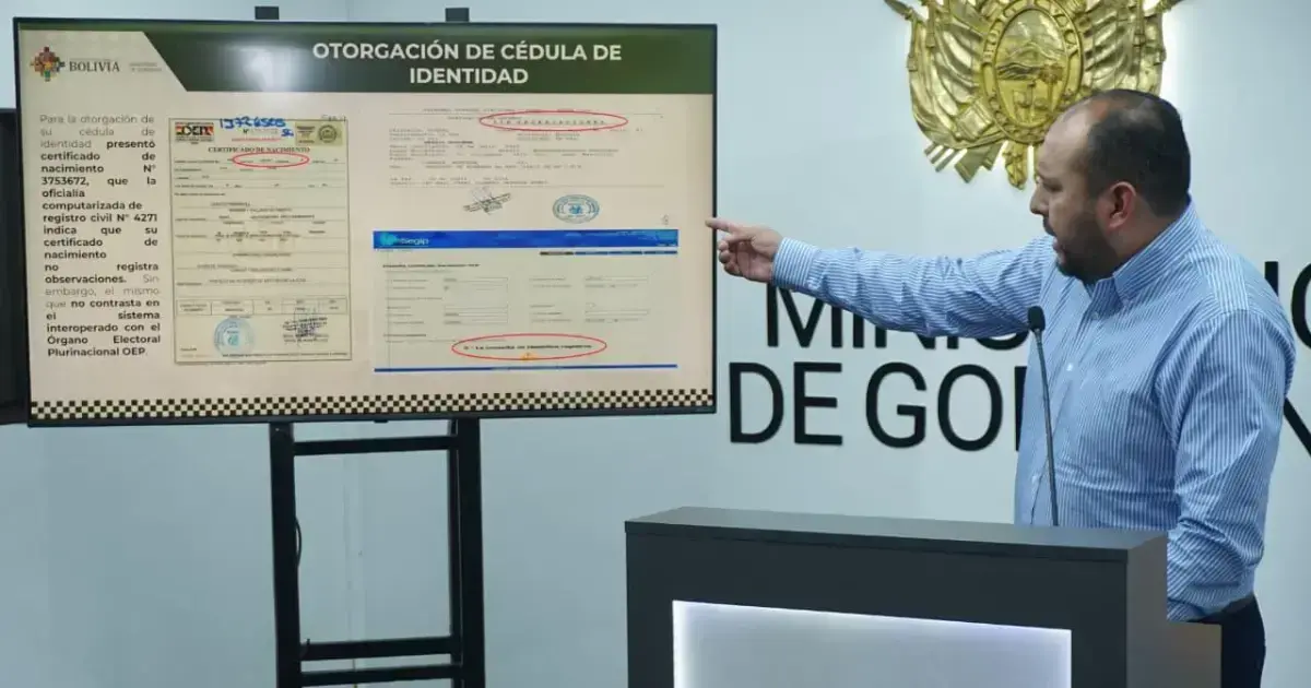 El ministro durante conferencia de prensa APG / Unitel Digital