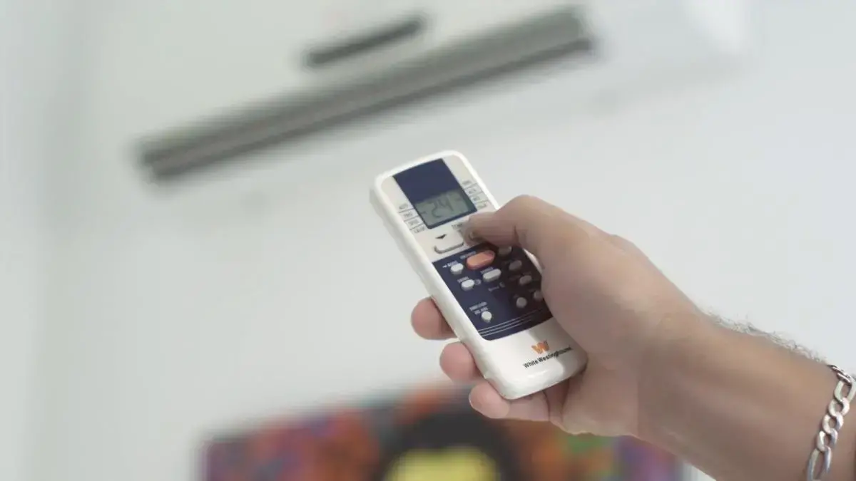 El uso del aire acondicionado se incrementa con la ola de calor Información de autor no disponible / EL DEBER