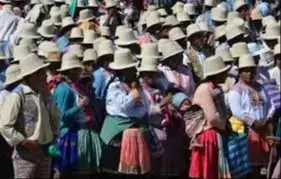 Un grupo de mujeres indígenas bolivianas / Información de autor no disponible / Información de la fuente de la imagen no disponible