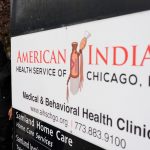 Sarina Dimaso, especialista en salud conductual con el Servicio de Salud Indio Americano de Chicago, posa para una foto en la