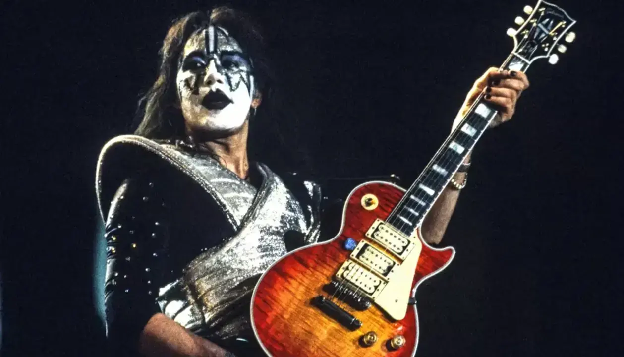 Ace Frehley, el legendario guitarrista y vocalista de Kiss.