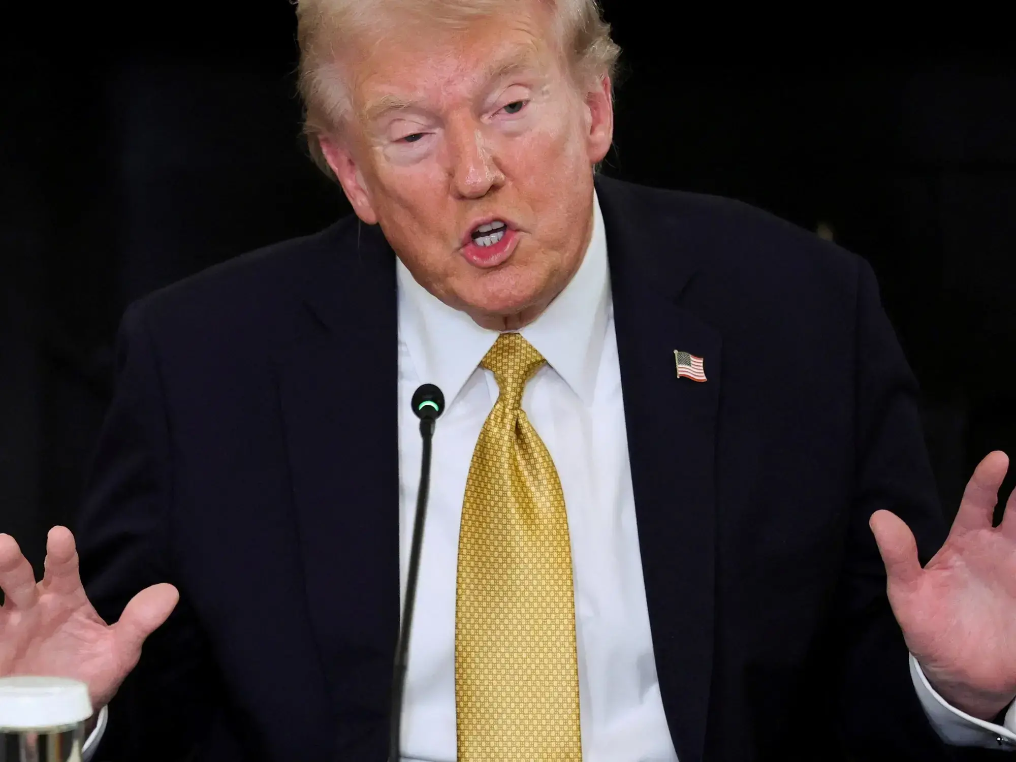 Donald Trump durante una mesa redonda en la Casa Blanca.