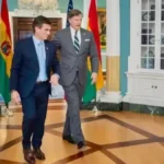 Rodrigo Paz y Christopher Landau en el Departamento de Estado.