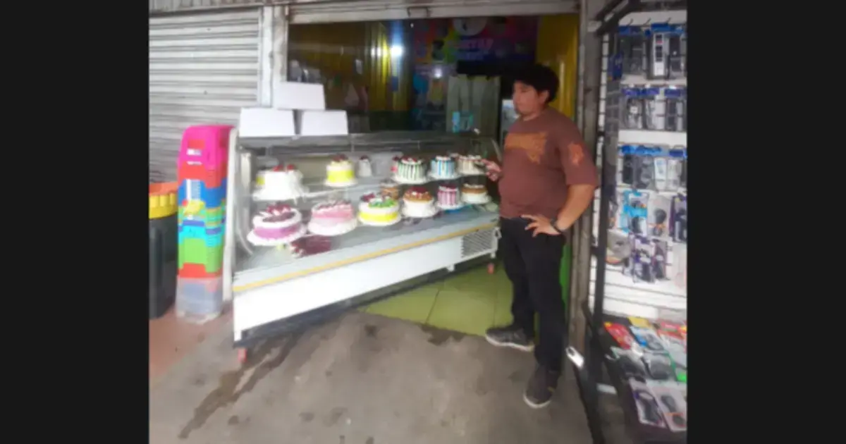 Vitrina sustraída de la pastelería