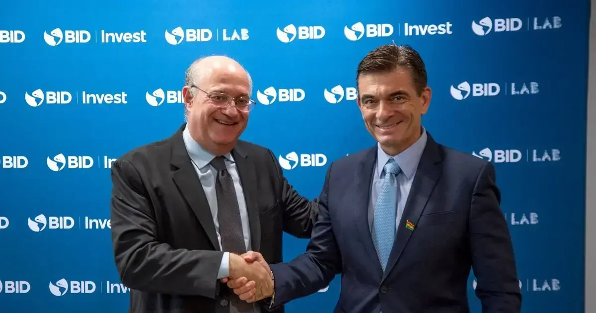 Rodrigo Paz junto al presidente del BID, Ilan Goldfajn