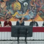 El presidente Luis Arce junto a sus colaboradores