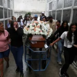 La despedida de Ravel Rios, de 19 años, uno de los muertos durante el operativo policial de Río de Janeiro.