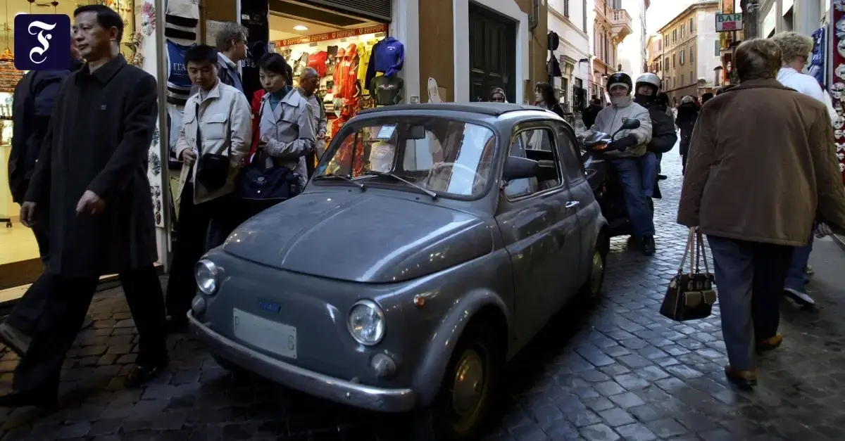 Fiat 500 en el centro de Roma