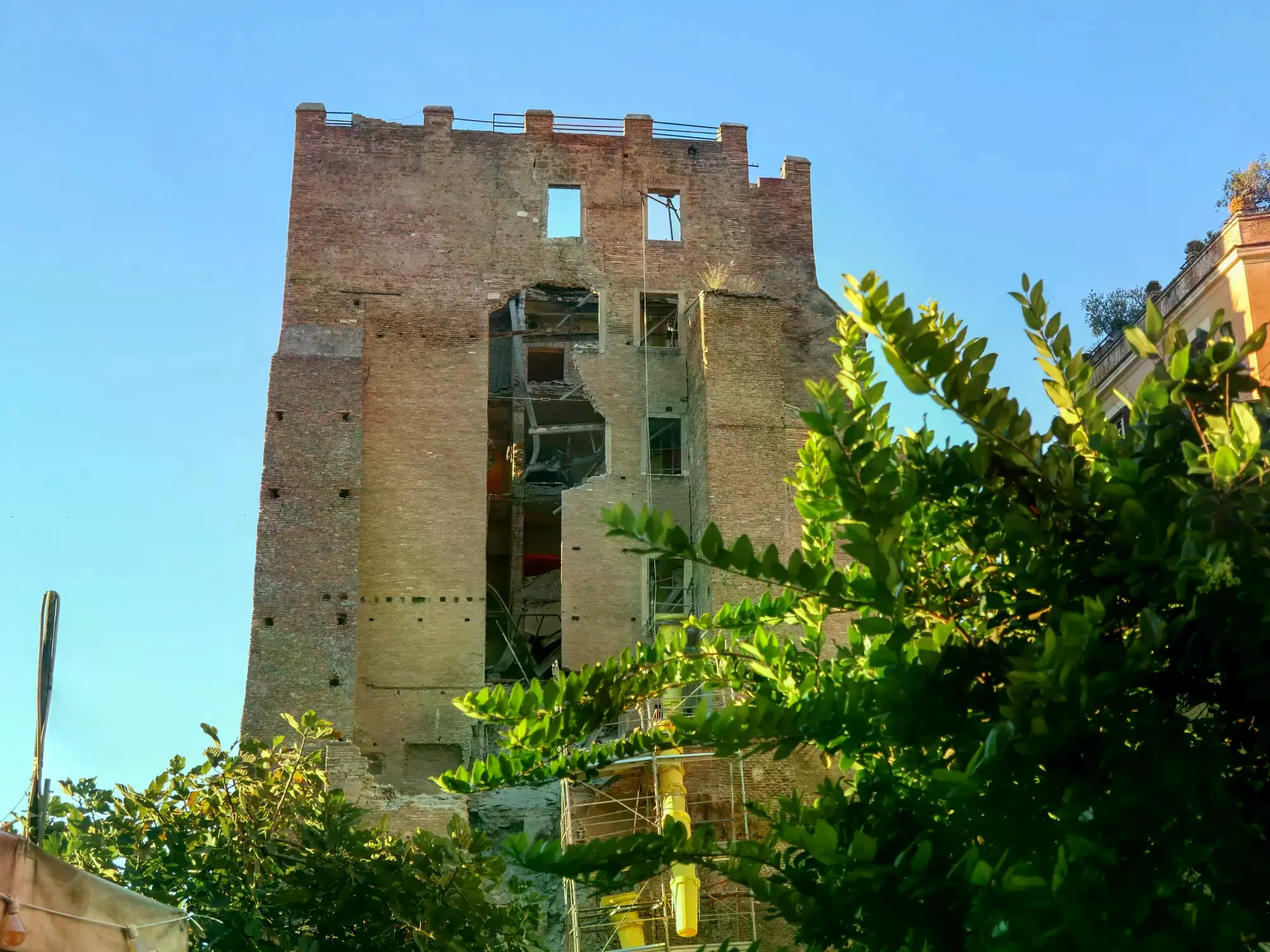Torre dei Conti tras sufrir un derrumbe