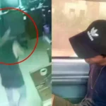 El trabajador caminando en el lugar de trabajo momentos antes del crimen.