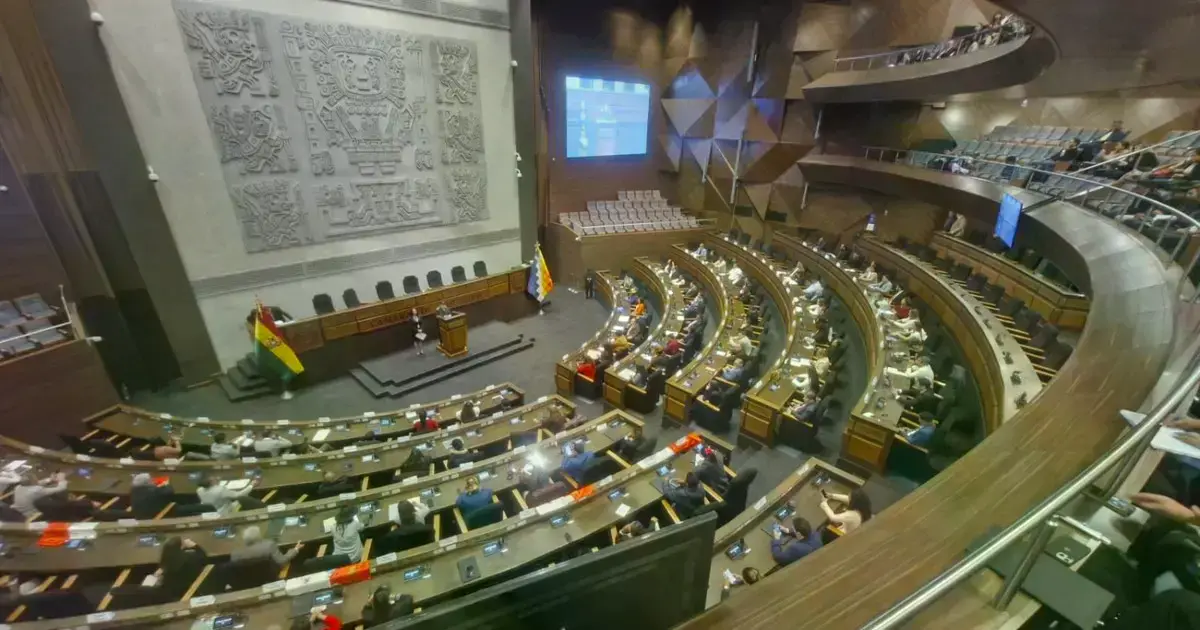 Los nuevos diputados ya tomaron posesión de sus curules