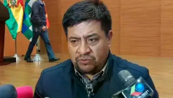 Ministro de Desarrollo Rural y Tierras, Yamil Flores