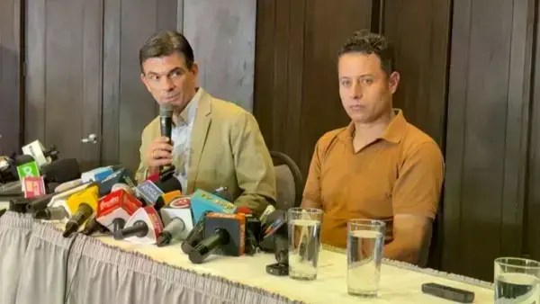 Rodrigo Paz y Edmand Lara