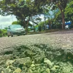 Baches complican el tránsito en el cuarto anillo y avenida Paraguá