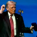 Donald Trump aborda el Air Force One en Miami