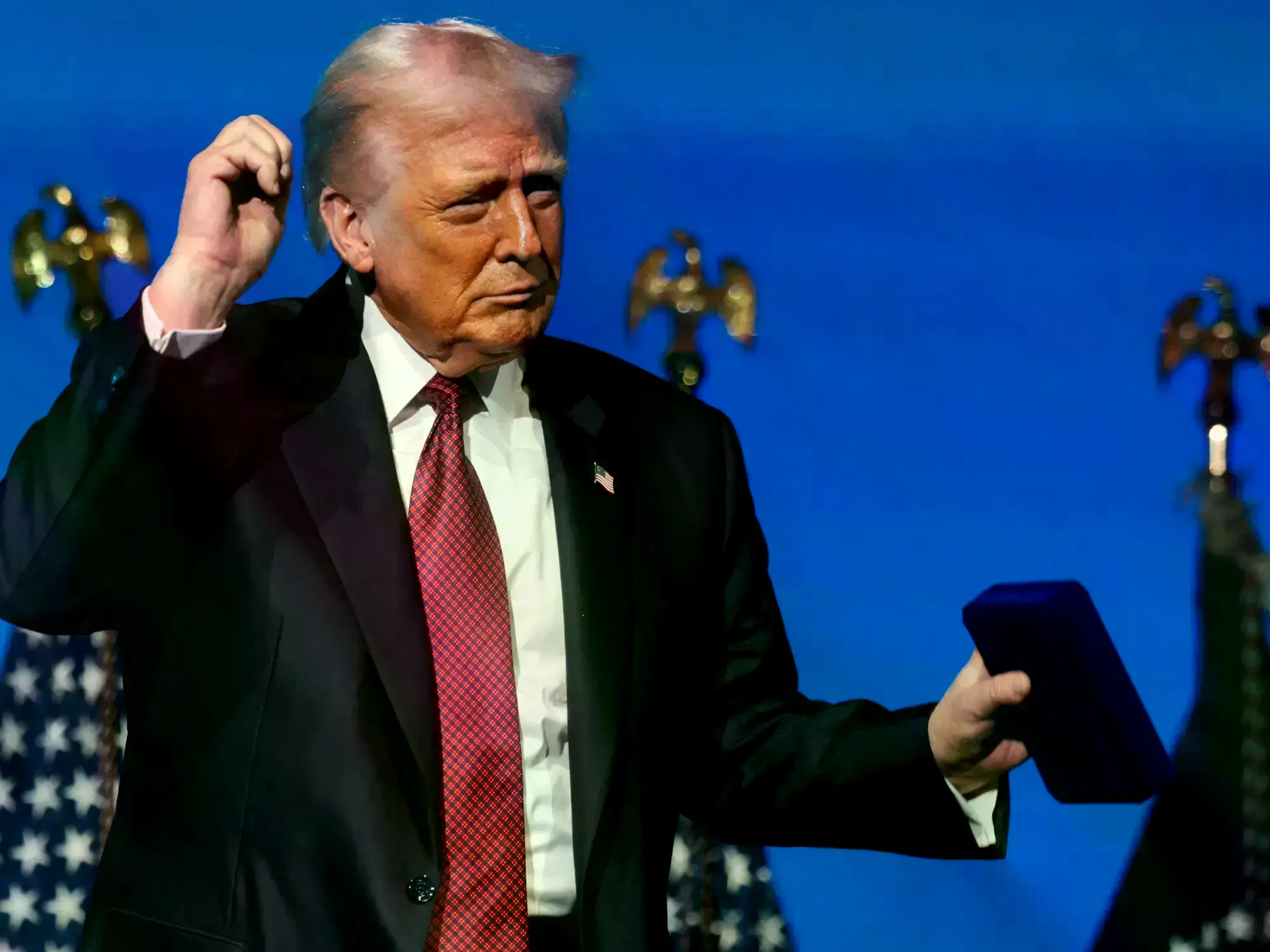 Donald Trump aborda el Air Force One en Miami