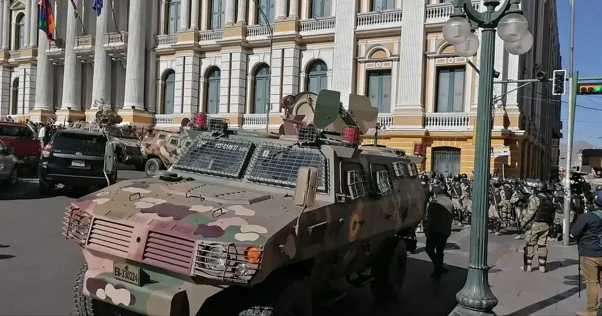 El 26 de junio de 2024 varias tanquetas llegaron a la Plaza Murillo