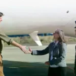 El momento del arribo del vicesecretario de Estado de EEUU, Christopher Landau.