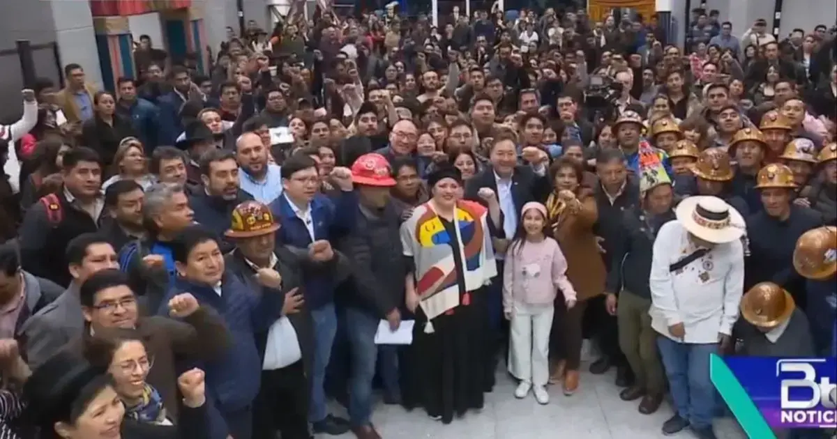Luis Arce durante su discurso de despedida