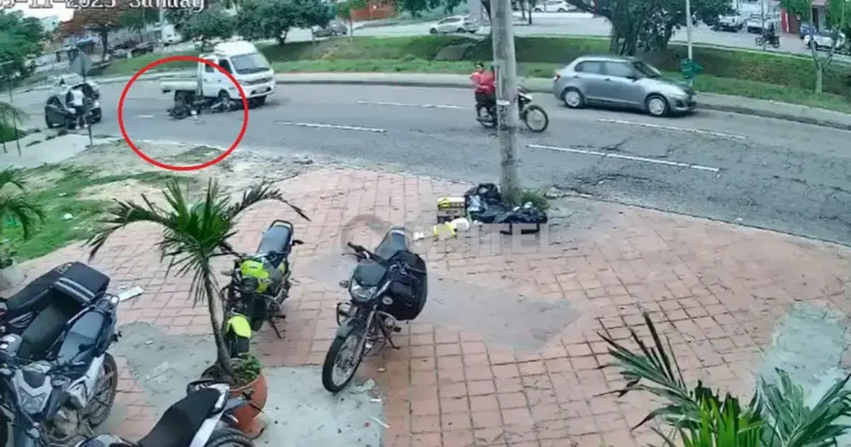 El momento del accidente quedó grabado en cámaras de seguridad