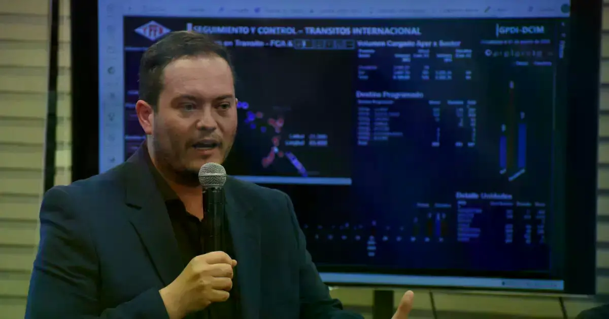 El expresidente de YPFB, Armin Dorgathen.