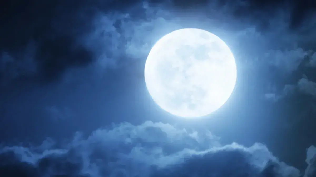 La luna afecta al sueño, pero la luz artificial tiene mayor impacto