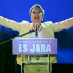 Jeannette Jara votó este domingo en la comuna de Conchalí, en Santiago