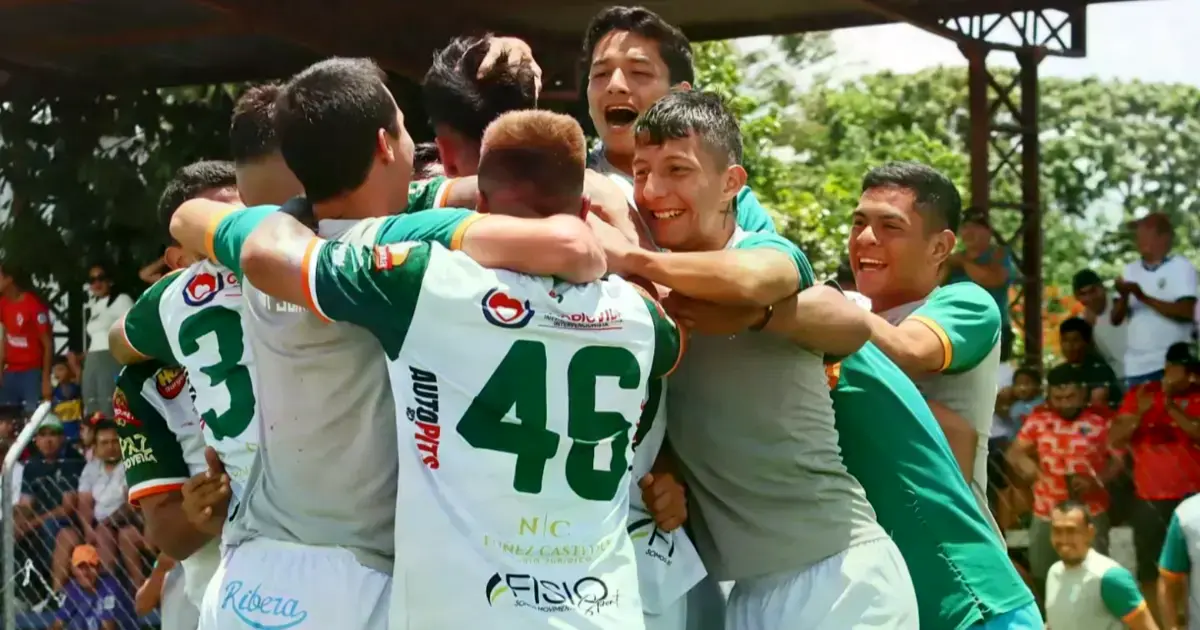 Festejo de gol de San Juan