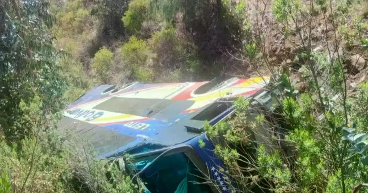 El bus se embarrancó en el sector de Ucuchi en Melga