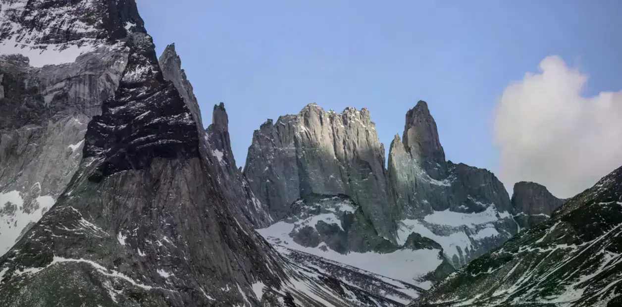 Parque Nacional Torres del Paine durante condiciones climáticas adversas