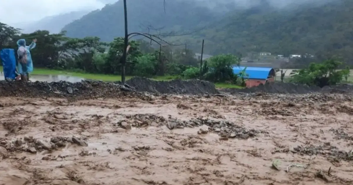 Mazamorra deja sin paso ni circulación a los pobladores de La Asunta