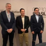 El vicepresidente Edmand Lara acompañado del ministro Óscar Justiniano, en Brasil.