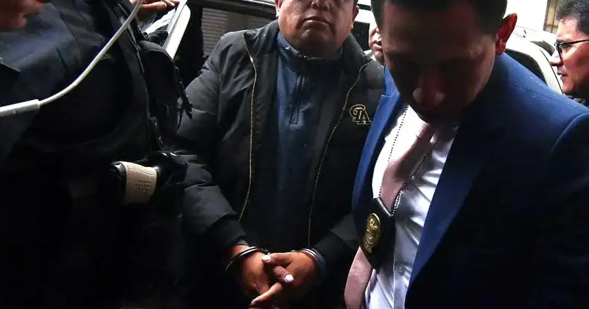 Juan Carlos Huarachi es ingresado a la cárcel de San Pedro de La Paz.