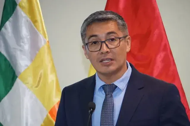 El ministro de Economía, Gabriel Espinoza.