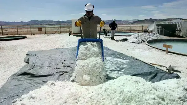 Explotación en el Salar de Uyuni