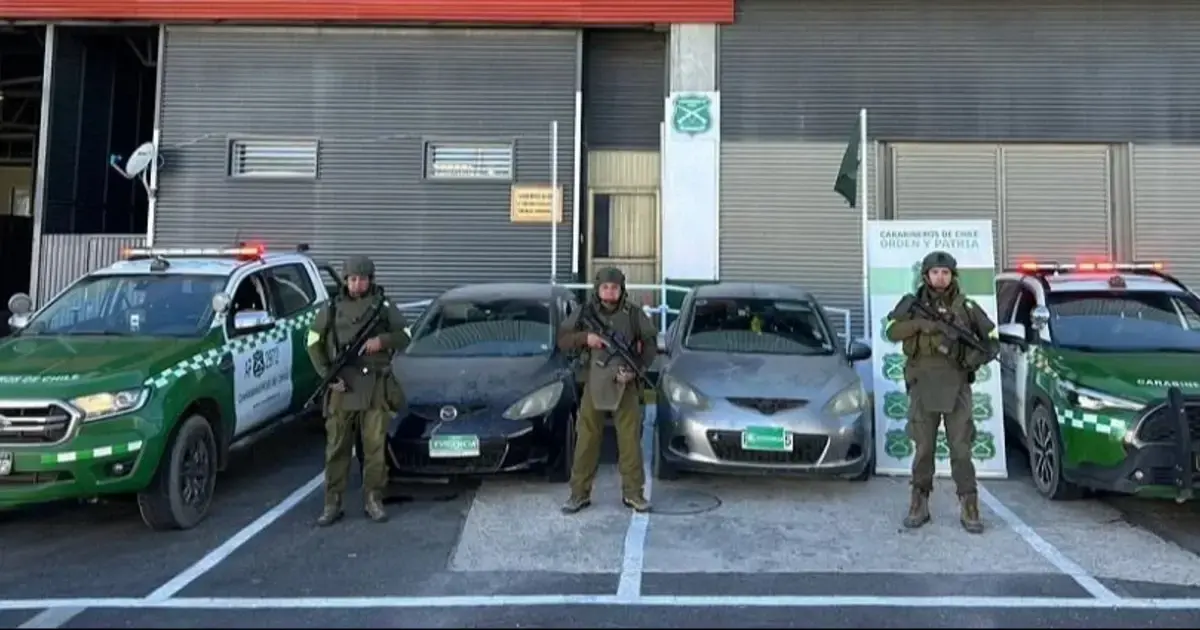 Carabineros recuperan vehículos robados en la frontera norte de Chile.