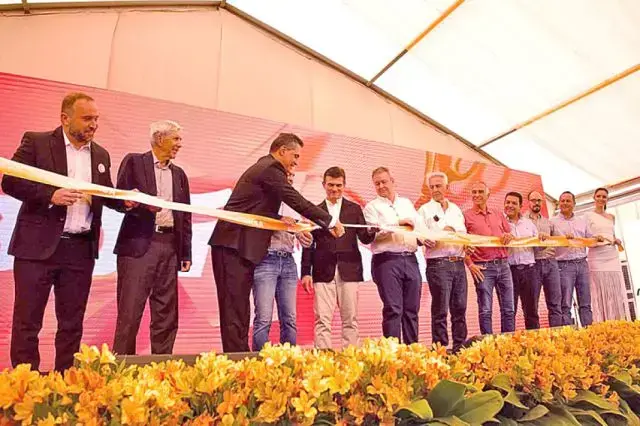 El presidente Rodrigo Paz durante la inauguración del frigorífico de Bovinsa.