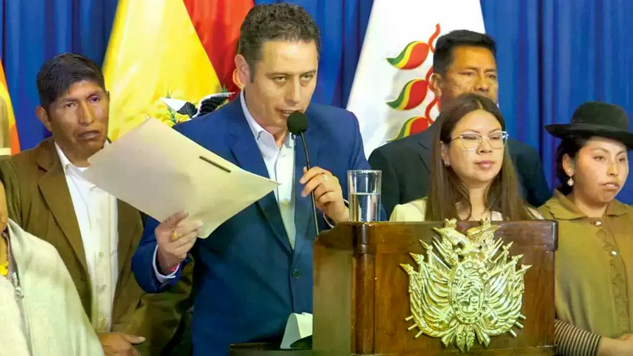 Edmand Lara, vicepresidente del Estado.