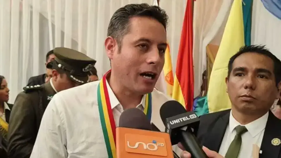 El vicepresidente Edmand Lara, en Arani.