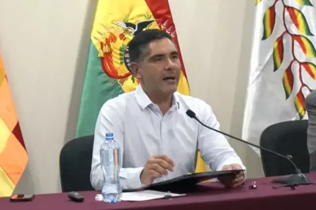 Ministro Oscar Mario Justiniano
