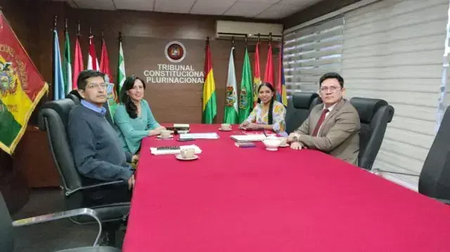 Reunión de Sala Plena de los cuatro magistrados electos.