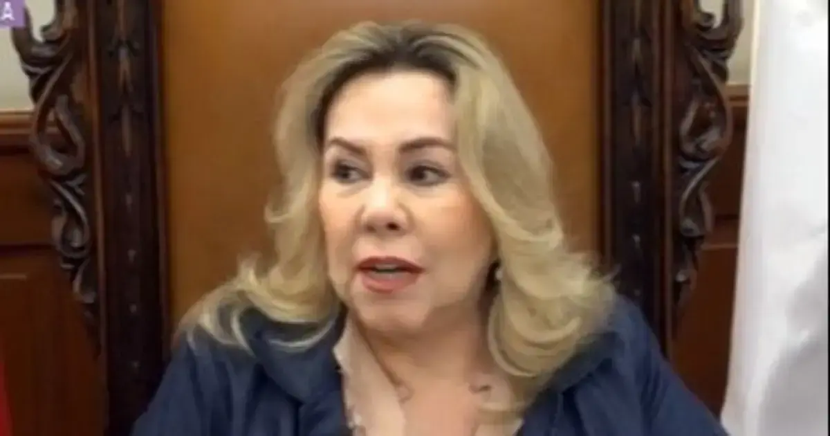 Rosmery Ruiz en conferencia de prensa