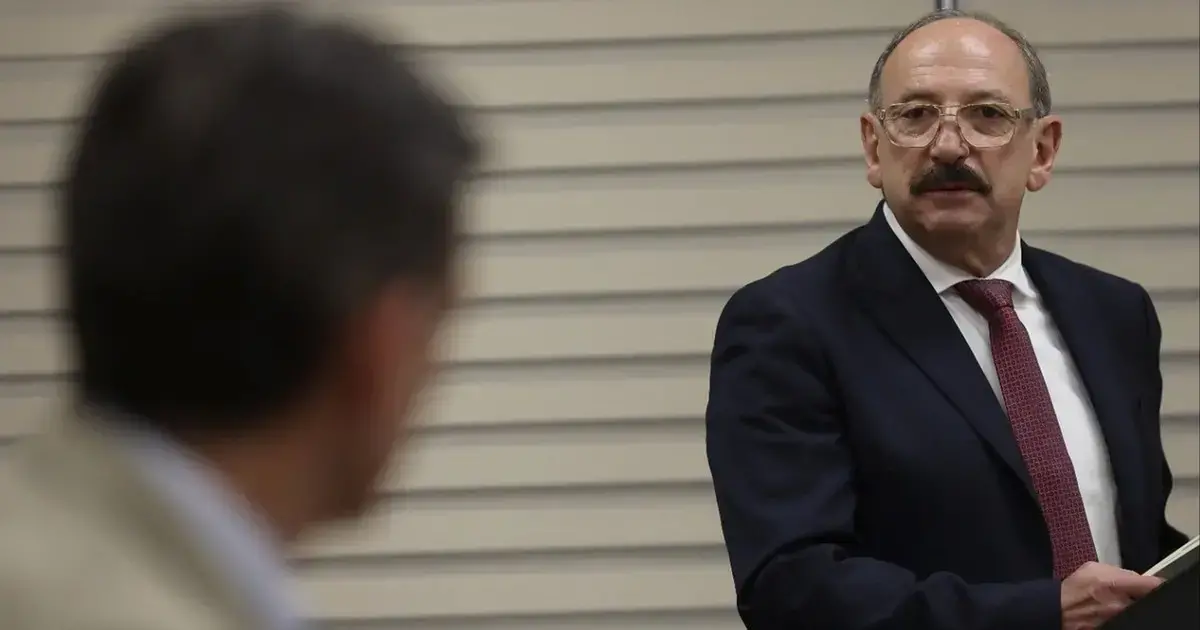 El nuevo procurador Hugo César León está entre las autoridades tarijeñas en el Gobierno.