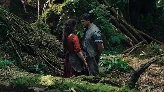 Paul Mescal y Jessie Buckley en una escena de la película 'Hamnet'